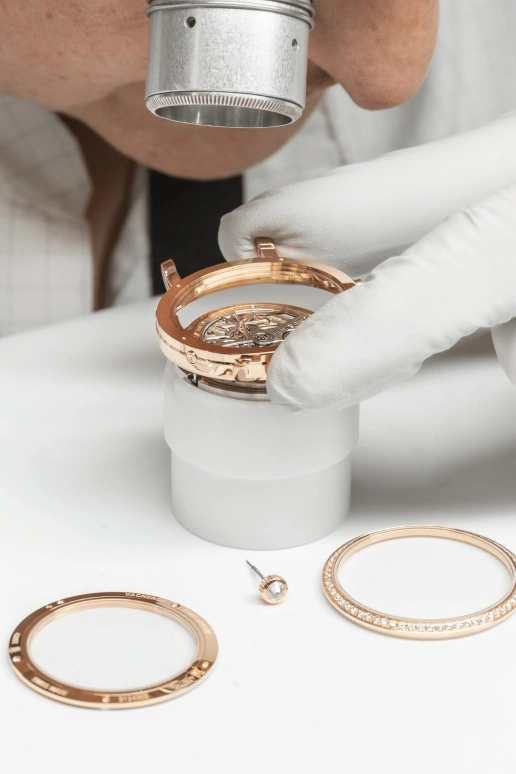 Vacheron Constantin,Traditionnelle 36.50mm,36.50mm,Pink Gold,White,Automatic,Day,Anti-magnetic,4305T,4305T/000R-B947