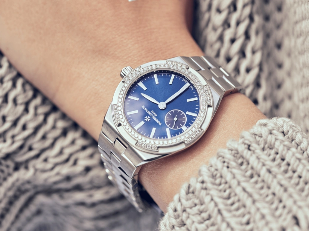 Vacheron Constantin,Overseas 37mm,37mm,Stainless Steel,Blue,Automatic,Anti-magnetic,60hours,2305V,2305V/100A-B170