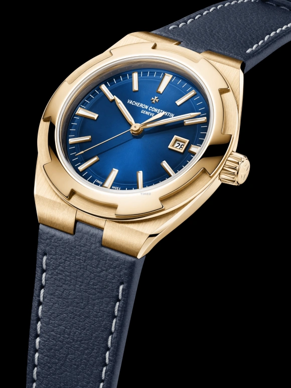 Vacheron Constantin,Overseas 34.50mm,34.50mm,Pink Gold,Blue,Automatic,Day,40hours,4600V,4600V/200R-B979