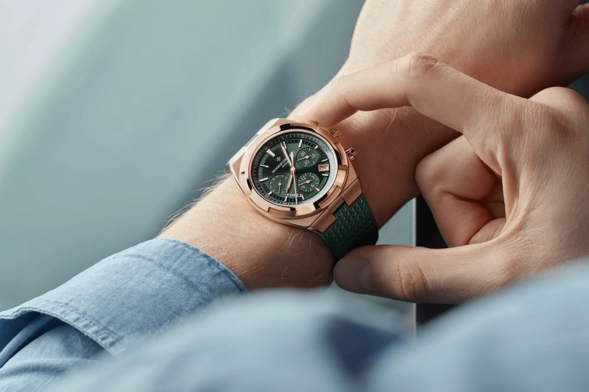 Vacheron Constantin,Overseas 42.50mm,42.50mm,Rose Gold,Green,Automatic,Chronograph,Day,5520V,5520V/210R-B966
