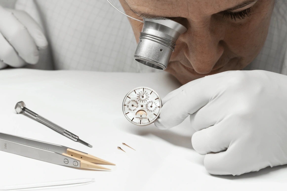 Vacheron Constantin,Traditionnelle 36.50mm,36.50mm,Pink Gold,White,Automatic,Day,Anti-magnetic,4305T,4305T/000R-B947