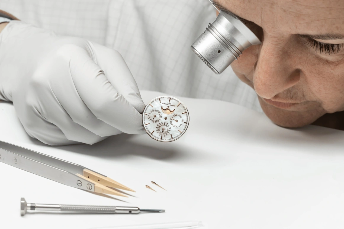 Vacheron Constantin,Traditionnelle 36.50mm,36.50mm,Pink Gold,White,Automatic,Day,Anti-magnetic,4305T,4305T/000R-B947