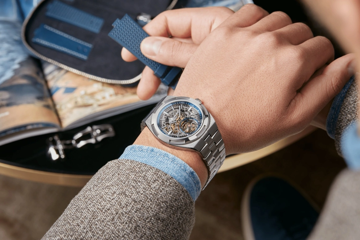 Vacheron Constantin,Overseas 42.50mm,42.50mm,Titanium,Skeleton,Automatic,Tourbillon,80hours,6000V,6000V/110T-B935