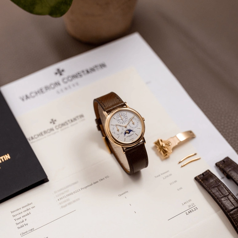 Vacheron Constantin,Patrimony 36mm,36mm,Yellow Gold,White,Automatic,Moonphase,Perpetual Calendar,Leap Year,Month,31hours,In-house Caliber,43031,43031/000J-0223