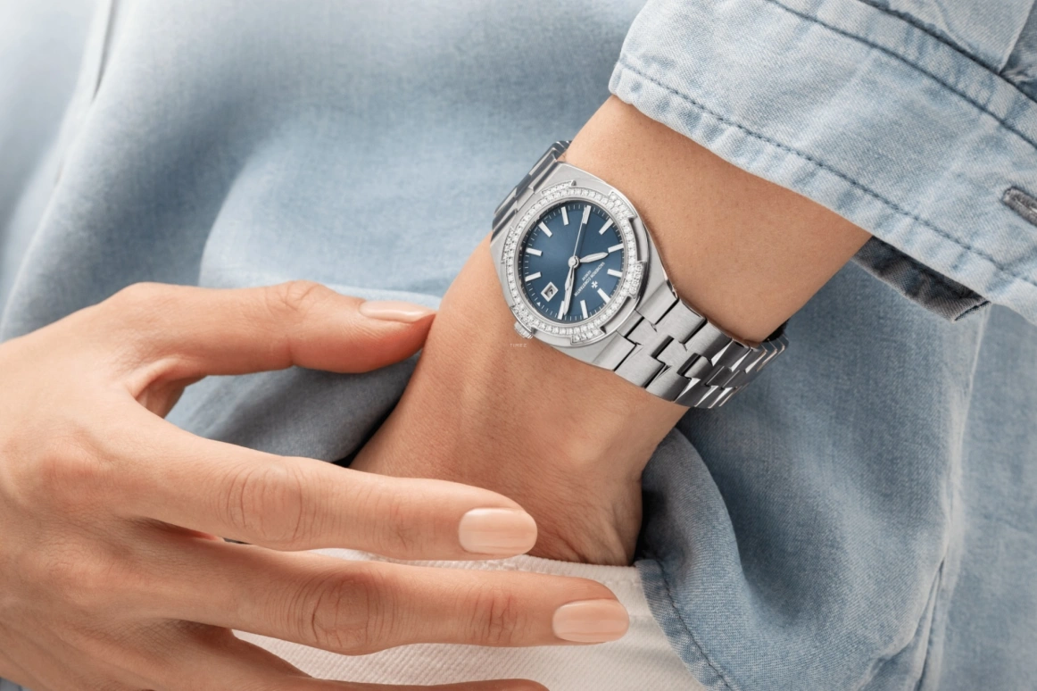 Vacheron Constantin,Overseas 33mm,33mm,Stainless Steel,Blue,Quartz,Date,74hours,1205V,1205V/100A-B590
