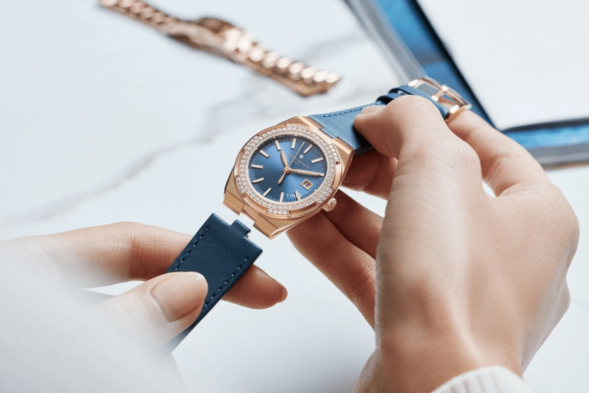 Vacheron Constantin,Overseas 33mm,33mm,Pink Gold,Blue,Quartz,Day,74hours,1225V,1225V/200R-H015