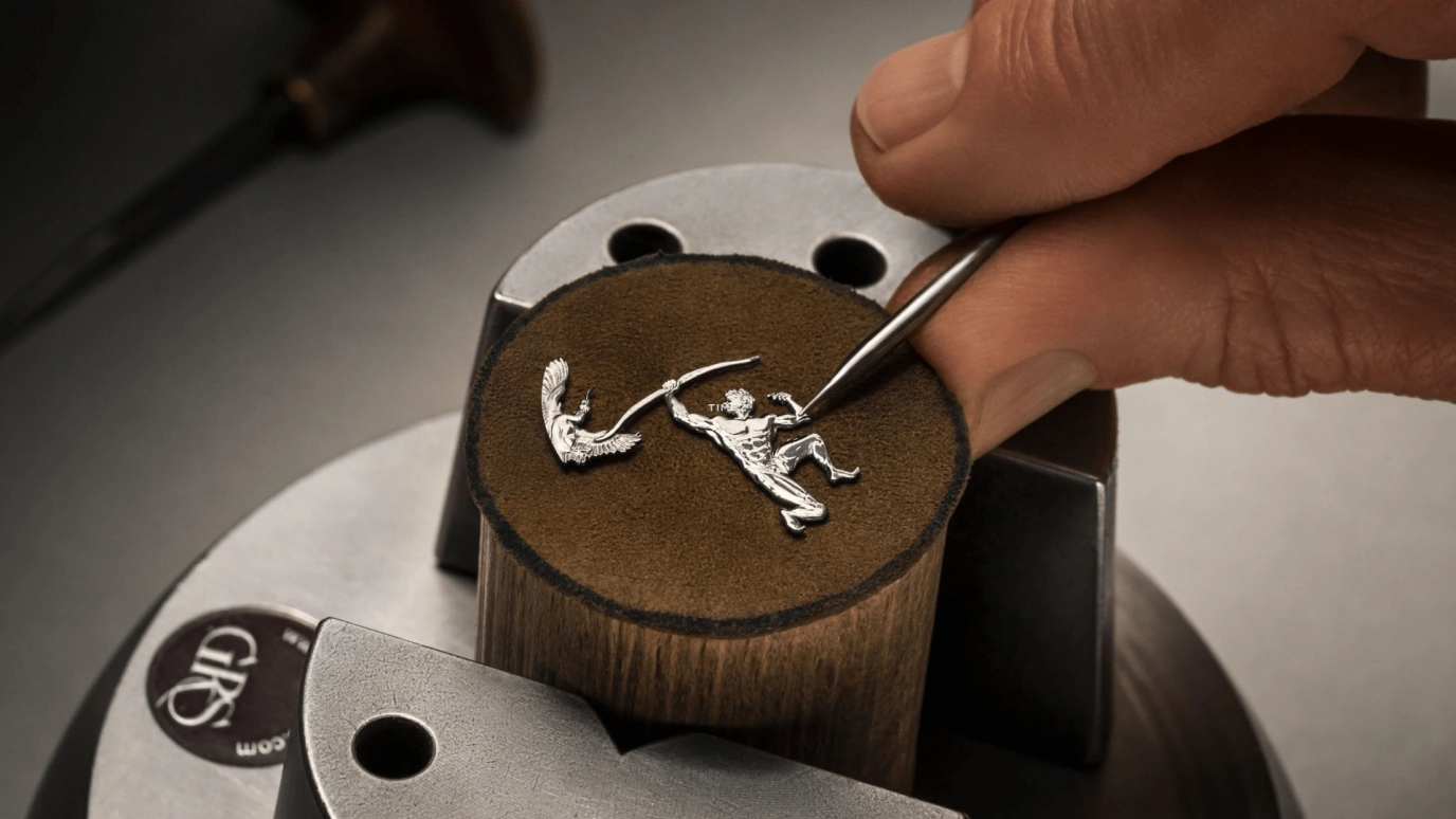 Vacheron Constantin,Artelier Cabinotiers Special Order 40mm,40mm,White Gold,Multi-Color,Silver,Automatic,40hours,In-house Caliber,2010C,2010C/000G-307C