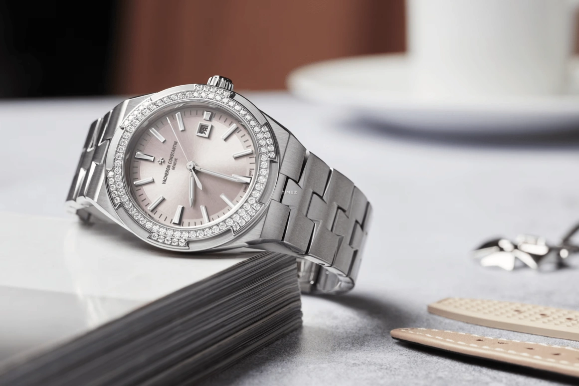 Vacheron Constantin,Overseas 35mm,35mm,Stainless Steel,Pink,Day,Sapphire,Round,4605V,4605V/200A-B971