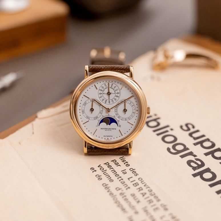 Vacheron Constantin,Patrimony 36mm,36mm,Yellow Gold,White,Automatic,Moonphase,Perpetual Calendar,Leap Year,Month,31hours,In-house Caliber,43031,43031/000J-0223
