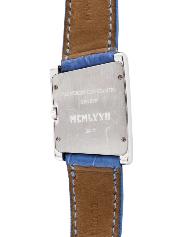 Vacheron Constantin,1972 23.40x33mm,23.40x33mm,White Gold,Blue,Quartz,In-house Caliber,Sapphire,Crystal Glass,25520,25520/000G-8995