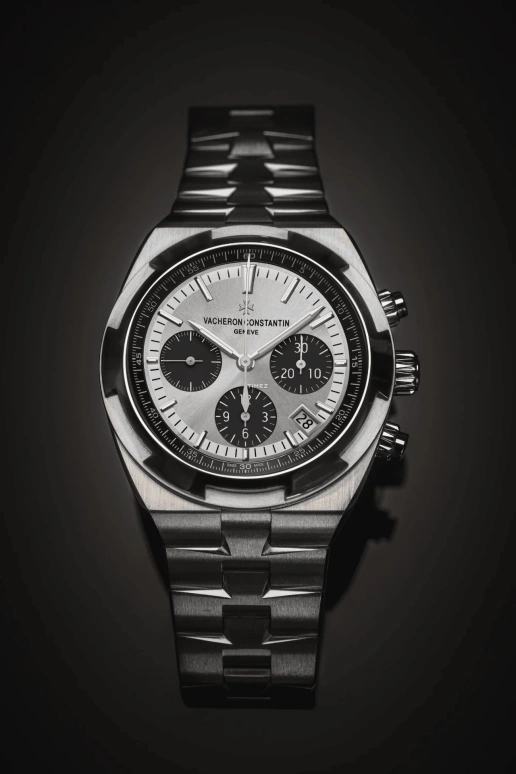 Vacheron Constantin,Overseas 42.50mm,42.50mm,Stainless Steel,White,Automatic,Chronograph,Day,5520V,5520V/210A-B686