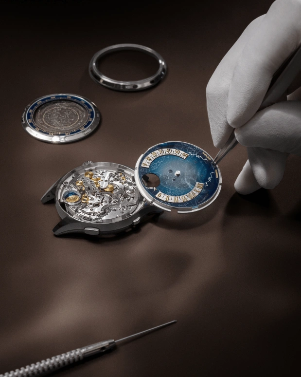 Vacheron Constantin,Métiers d'Art 43mm,43mm,White Gold,Blue,Handwound,Moonphase,Power Reserve Indicator,Retrograde,Planetarium,144hours,In-house Caliber,7200A,7200A/000G-H103