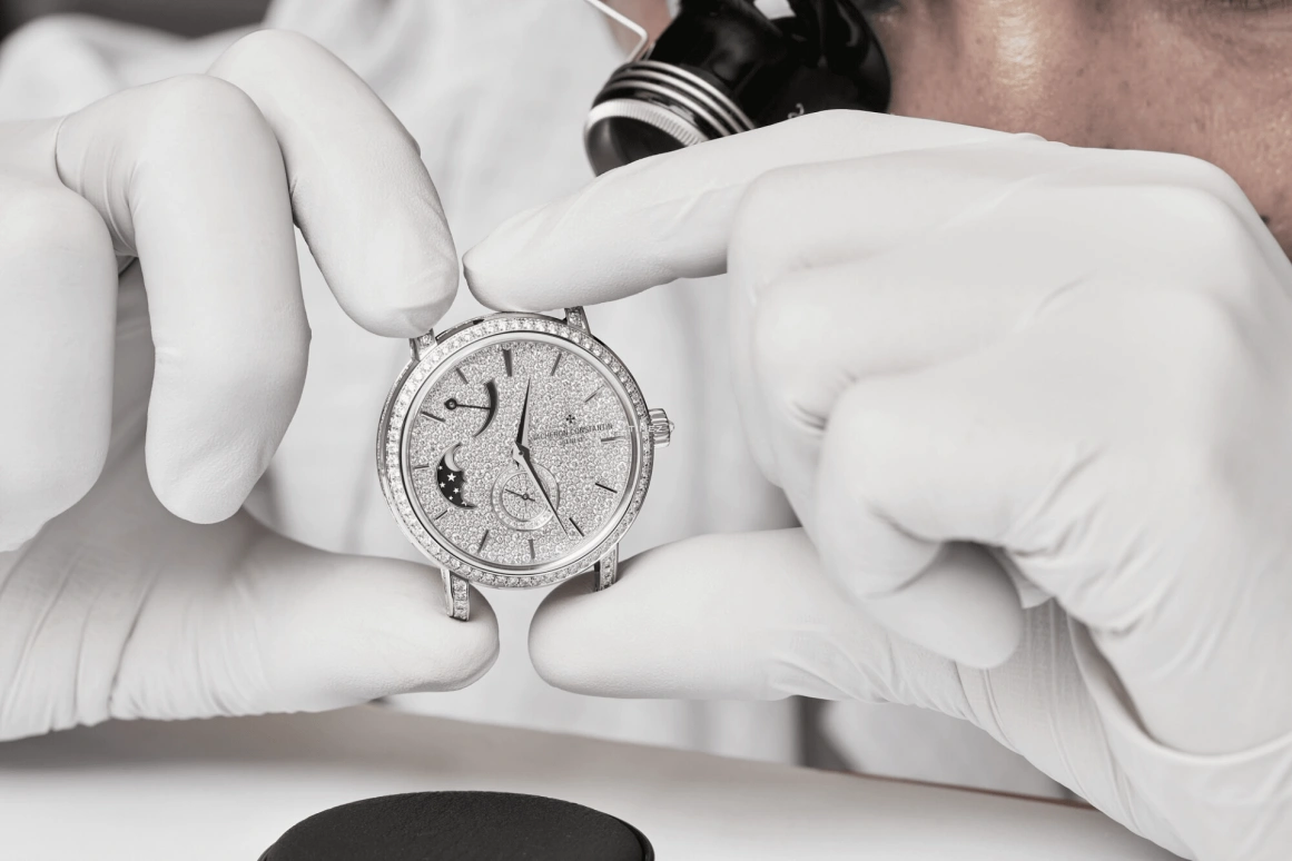 Vacheron Constantin,Traditionnelle 37.50mm,37.50mm,White Gold,Silver,Handwound,Moonphase,Power Reserve Indicator,7006T,7006T/000G-B913