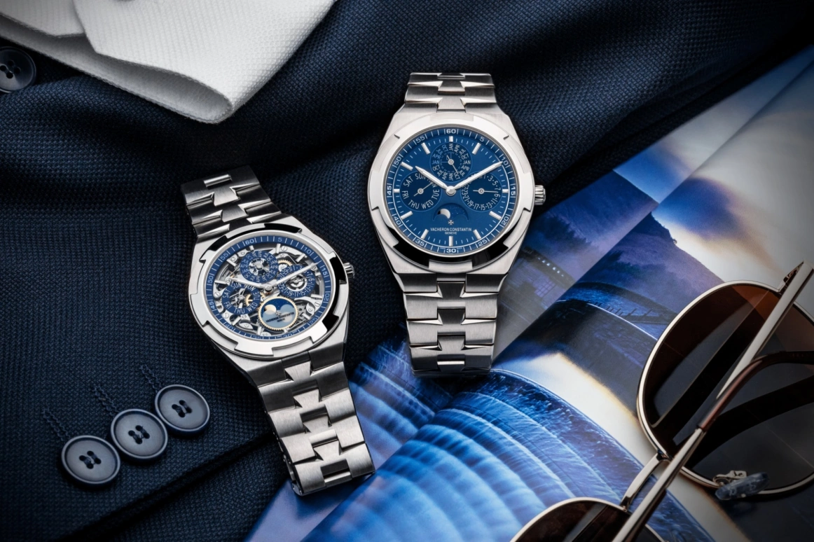 Vacheron Constantin,Overseas 41.50mm,41.50mm,White Gold,Skeleton,Automatic,Moonphase,Perpetual Calendar,Leap Year,Month,40hours,In-house Caliber,4300V,4300V/120G-B946