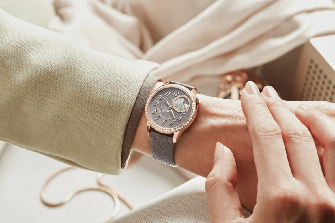 Vacheron Constantin,Égérie 37mm,37mm,Pink Gold,Red Gold,Brown,Automatic,Moonphase,Sapphire,8005F,8005F/000R-B958