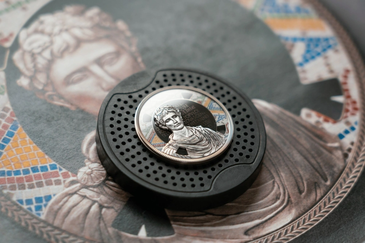 Vacheron Constantin,Métiers d'Art 42mm,42mm,White Gold,Antique Brass,Copper,Automatic,40hours,In-house Caliber,7620A,7620A/000G-B929