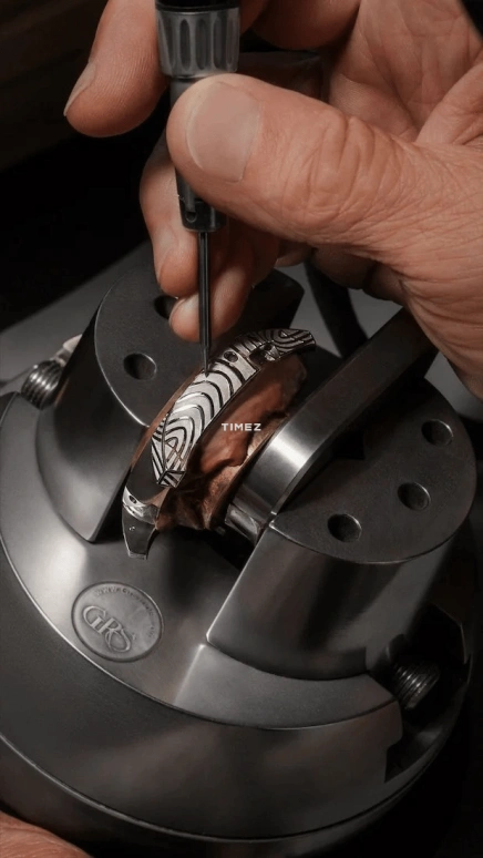 Vacheron Constantin,Artelier Cabinotiers Special Order 45mm,45mm,White Gold,Silver,Handwound,Moonphase,Perpetual Calendar,Leap Year,Month,504hours,In-house Caliber,97A0C,97A0C/000G-304C