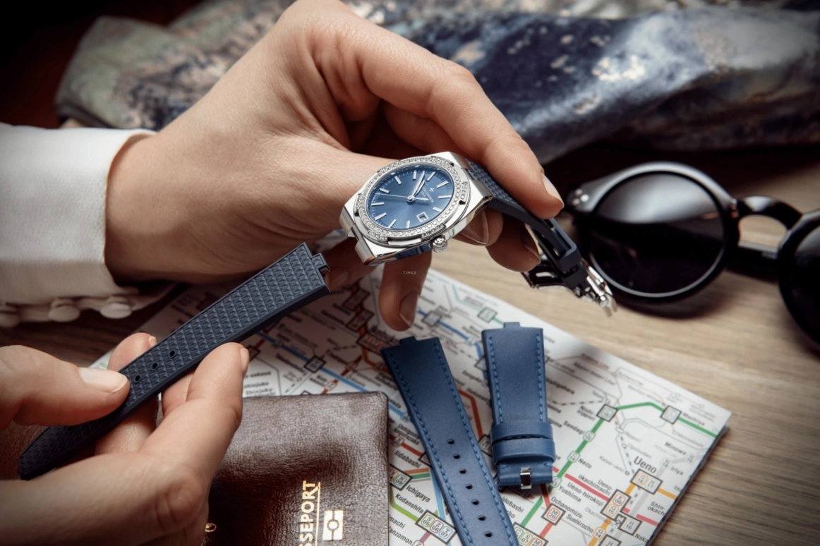 Vacheron Constantin,Overseas 33mm,33mm,Stainless Steel,Blue,Quartz,Date,74hours,1205V,1205V/100A-B590