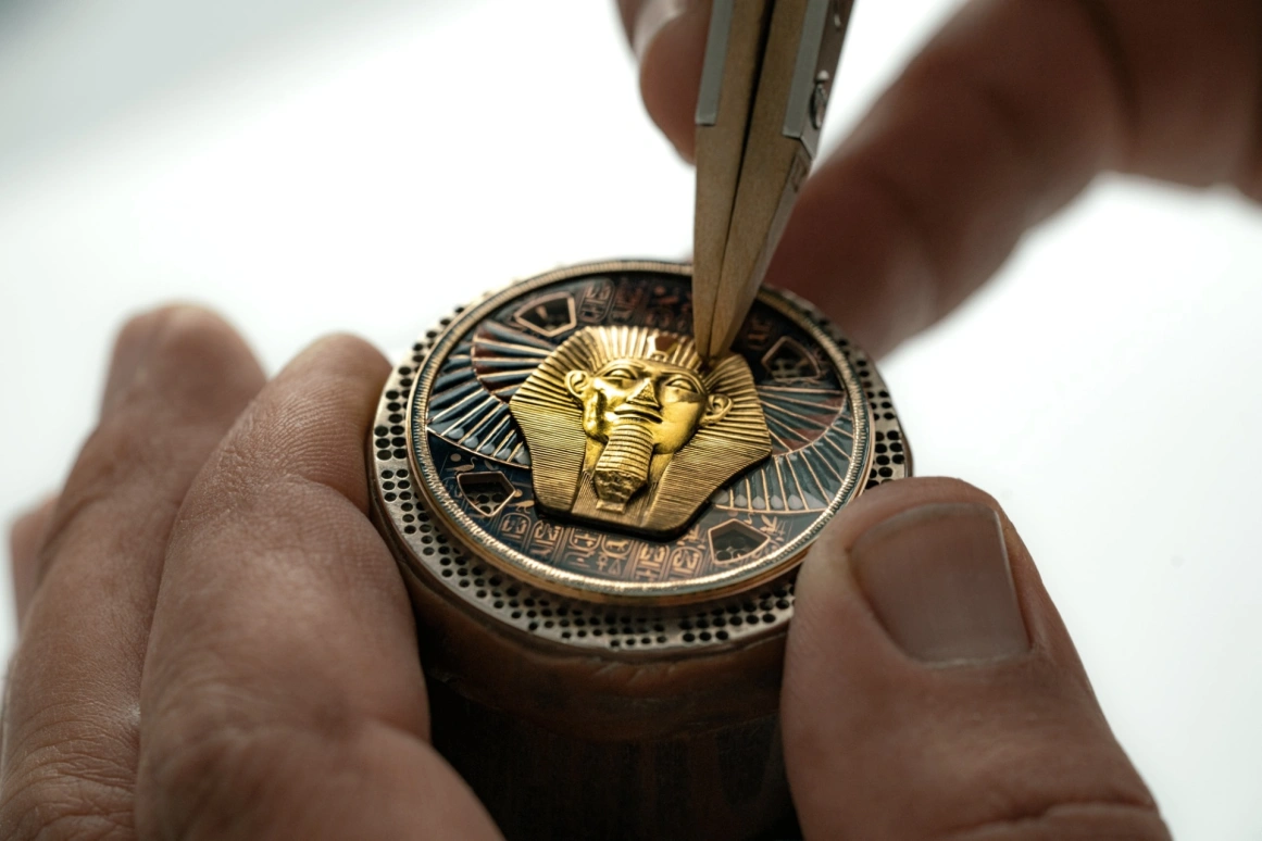 Vacheron Constantin,Métiers d'Art 42mm,42mm,Pink Gold,Red Gold,Antique Brass,Copper,Automatic,40hours,In-house Caliber,7620A,7620A/000R-B927