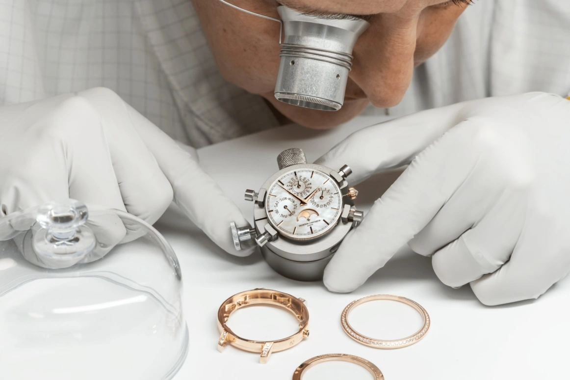 Vacheron Constantin,Traditionnelle 36.50mm,36.50mm,Pink Gold,White,Automatic,Day,Anti-magnetic,4305T,4305T/000R-B947