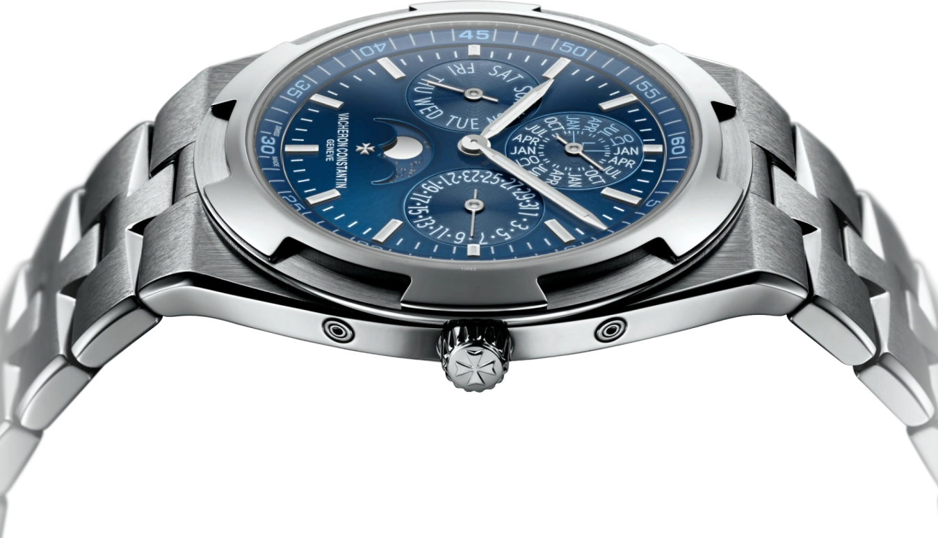 Vacheron Constantin,Overseas 41.50mm,41.50mm,White Gold,Blue,Automatic,Moonphase,Perpetual Calendar,Leap Year,Month,40hours,In-house Caliber,4300V,4300V/120G-B945