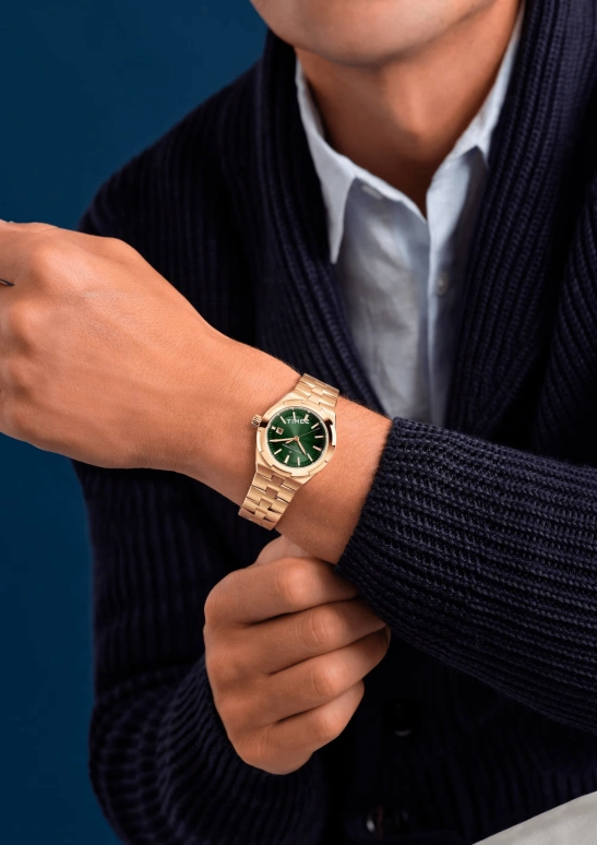Vacheron Constantin,Overseas 34.50mm,34.50mm,Pink Gold,Green,Automatic,Day,40hours,4600V,4600V/200R-H134