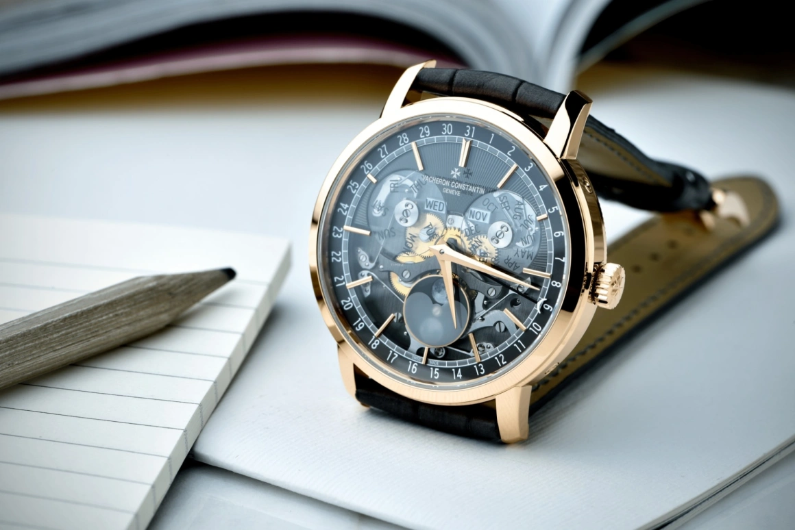 Vacheron Constantin,Traditionnelle 41mm,41mm,Pink Gold,See-through,Automatic,Moonphase,Month,Date,Day,40hours,In-house Caliber,4020T,4020T/000R-B654