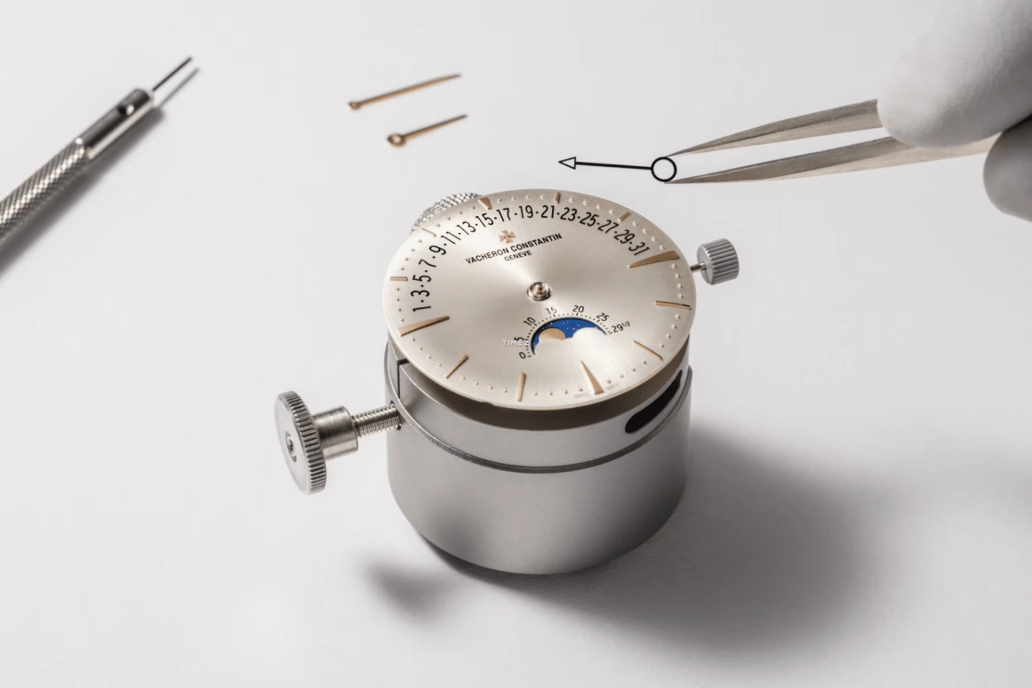 Vacheron Constantin,Patrimony 42.50mm,42.50mm,White Gold,Beige,Automatic,Moonphase,Day,Retrograde,4010U,4010U/000G-H070