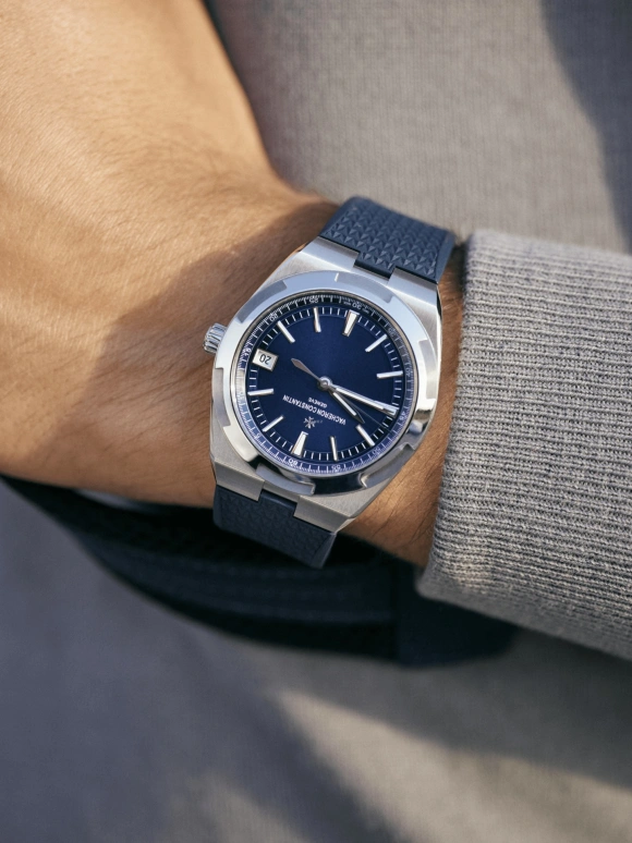 Vacheron Constantin,Overseas 41mm,41mm,Stainless Steel,Blue,Automatic,Day,60hours,4500V,4500V/110A-B128