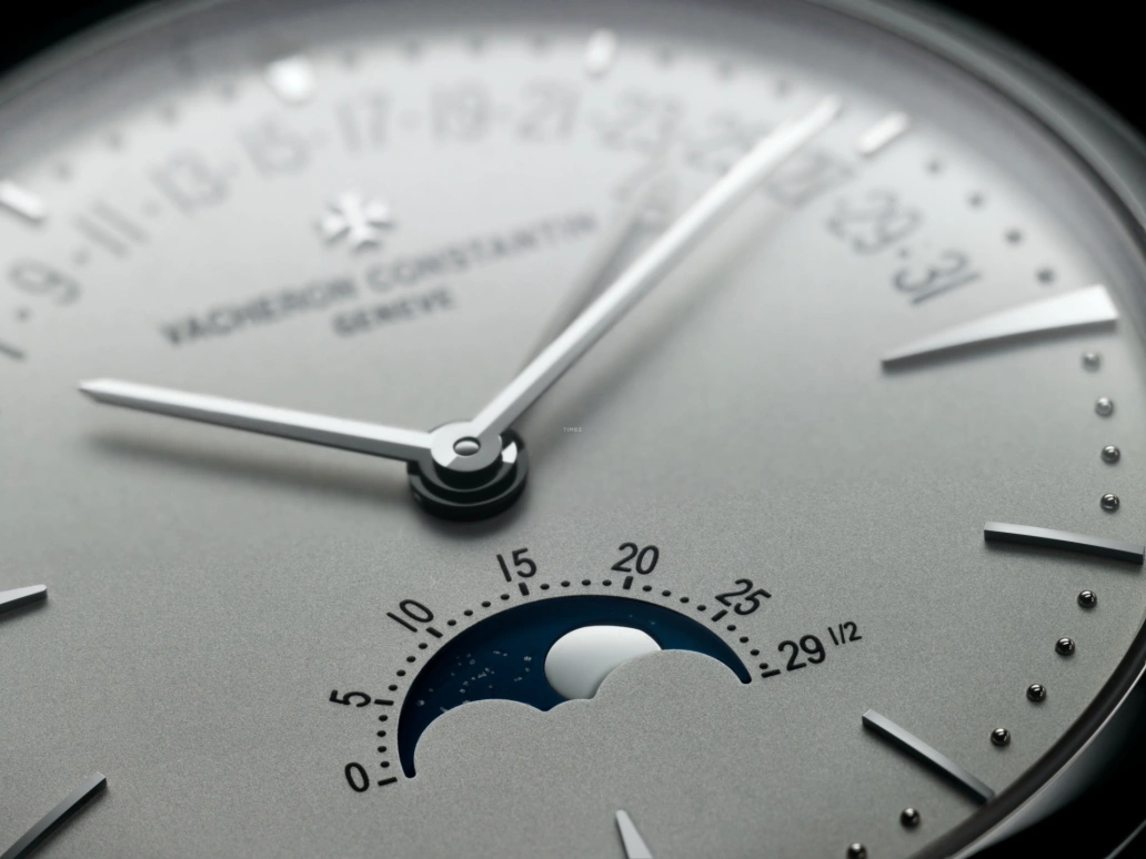 Vacheron Constantin,Patrimony 42.50mm,42.50mm,White Gold,Silver,Automatic,Moonphase,Day,Retrograde,4010U,4010U/000G-B330