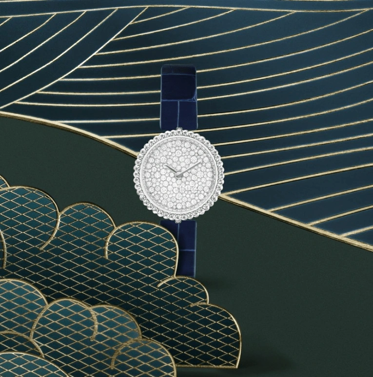 Van Cleef & Arpels,Perlée™ 23mm,23mm,White Gold,Silver,Quartz,Sapphire,Crystal Glass,Round,VCARPBKF00