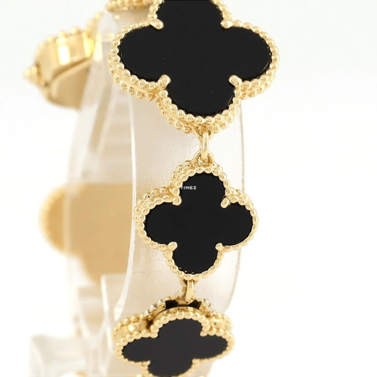 Van Cleef & Arpels,Alhambra® 26x26mm,26x26mm,Yellow Gold,Black,Quartz,Sapphire,Crystal Glass,Other,VCARO40R00