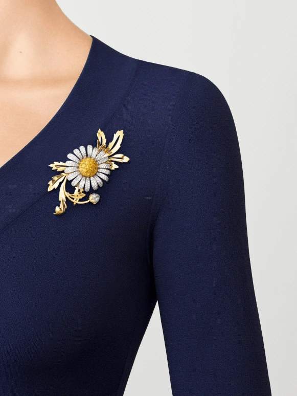 Van Cleef & Arpels,High Jewelry 12mm,12mm,Sapphire,White Gold,Sapphire,Crystal Glass,Yellow,Setting,Diamonds,Sapphire,VCARO8SP00