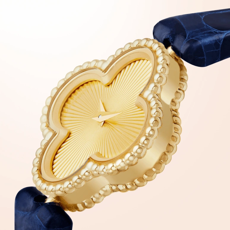 Van Cleef & Arpels,Alhambra® 22.70x22.70mm,22.70x22.70mm,Yellow Gold,Gold,Quartz,Sapphire,VCARO8WT00