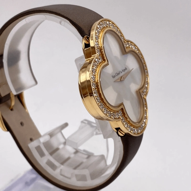 Van Cleef & Arpels,Alhambra® 40x40mm,40x40mm,Rose Gold,White,Quartz,Sapphire,Crystal Glass,Other,VCARO30100