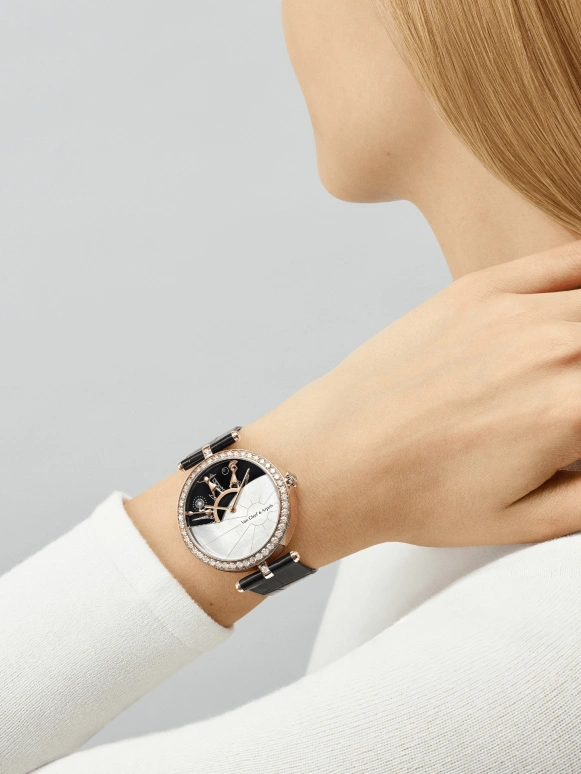 Van Cleef & Arpels,Poetic Complications® 38mm,38mm,Rose Gold,Coffee,Rose,White,Automatic,85hours,Sapphire,Crystal Glass,VCARO3ZA00