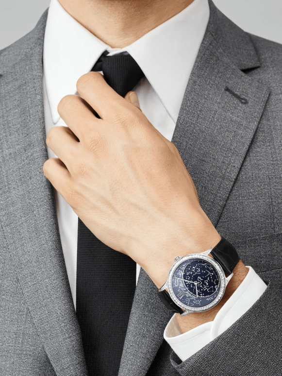 Van Cleef & Arpels,Poetic Complications® 41mm,41mm,White Gold,Blue,Handwound,35hours,Sapphire,Crystal Glass,VCARM96400