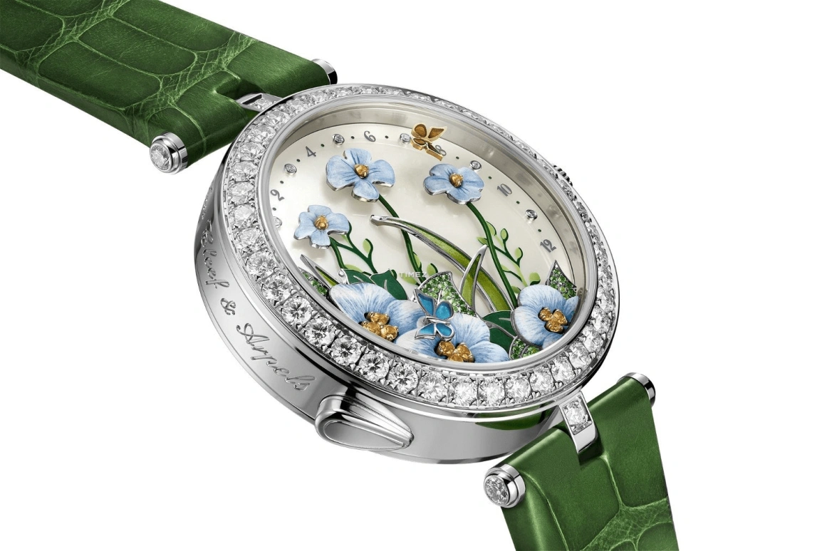 Van Cleef & Arpels,Lady Arpels 38mm,38mm,White Gold,White,Blue,Multi-Color,Green,Automatic,Round,Silver,Brise DEte