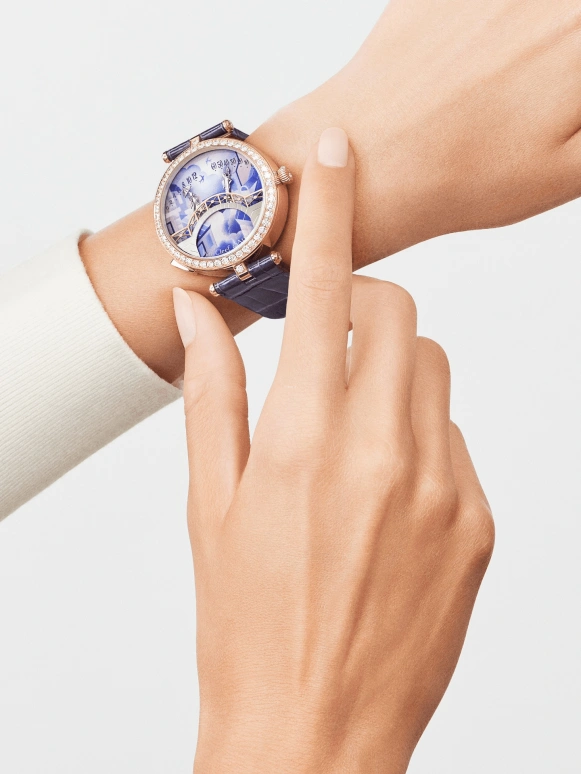 Van Cleef & Arpels,Poetic Complications® 38mm,38mm,Rose Gold,Rose,Multi-Color,Automatic,36hours,Sapphire,Crystal Glass,VCARO8TZ00