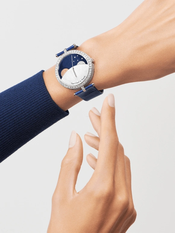 Van Cleef & Arpels,Poetic Complications® 38mm,38mm,White Gold,White,Yellow,Sapphire,Crystal Glass,Setting,Diamonds,VCARN25800