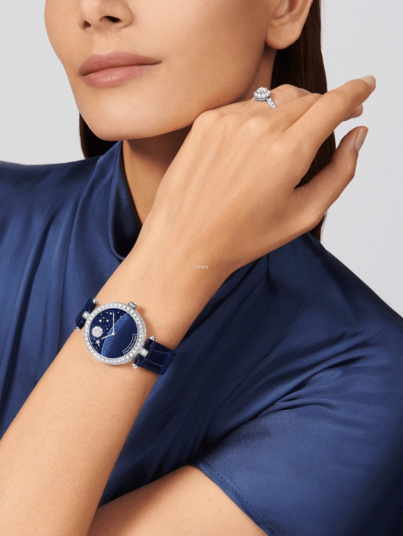 Van Cleef & Arpels,Lady Arpels 33mm,33mm,White Gold,Blue,Automatic,Moonphase,Glass,VCARPBLR00