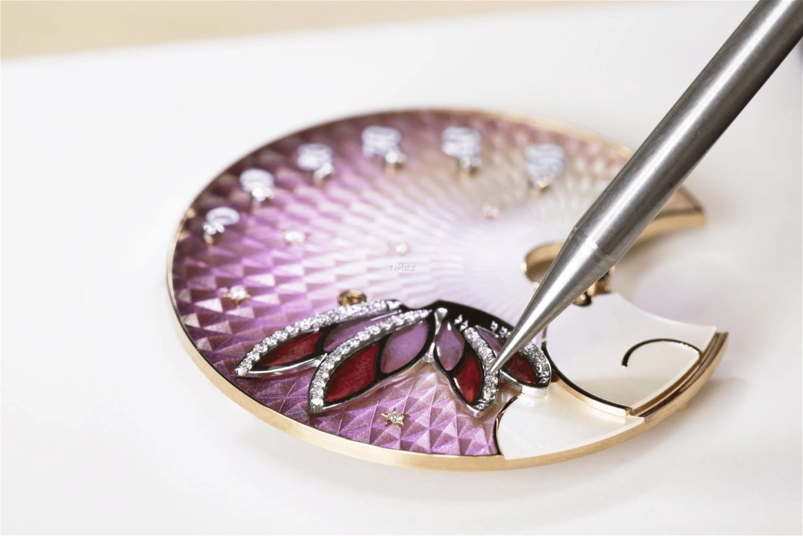 Van Cleef & Arpels,Other 33mm,33mm,Rose Gold,Multi-Color,Purple,Automatic,Retrograde,Sapphire,VCARPBNJ00