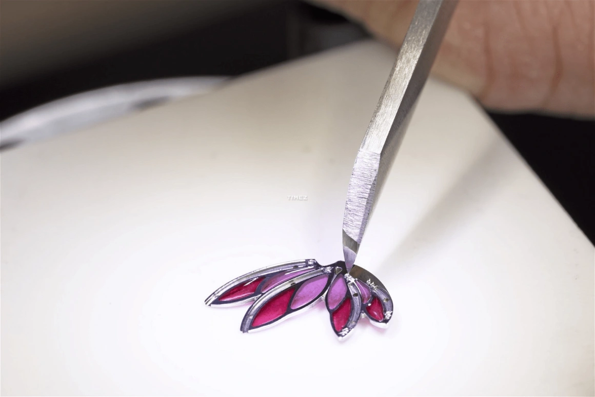 Van Cleef & Arpels,Other 33mm,33mm,Rose Gold,Multi-Color,Purple,Automatic,Retrograde,Sapphire,VCARPBNJ00
