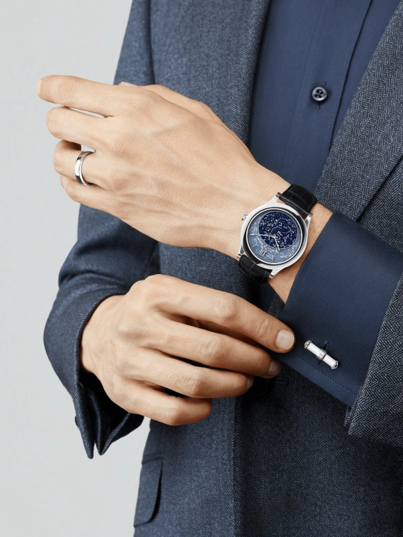 Van Cleef & Arpels,Poetic Complications® 41mm,41mm,White Gold,Blue,Sapphire,Crystal Glass,Aventurine,VCARN5HI00