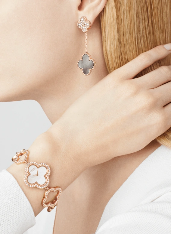 Van Cleef & Arpels,Alhambra® 27x27mm,27x27mm,Rose Gold,White,Sapphire,Crystal Glass,Rose,Setting,Diamonds,VCARN5KC00