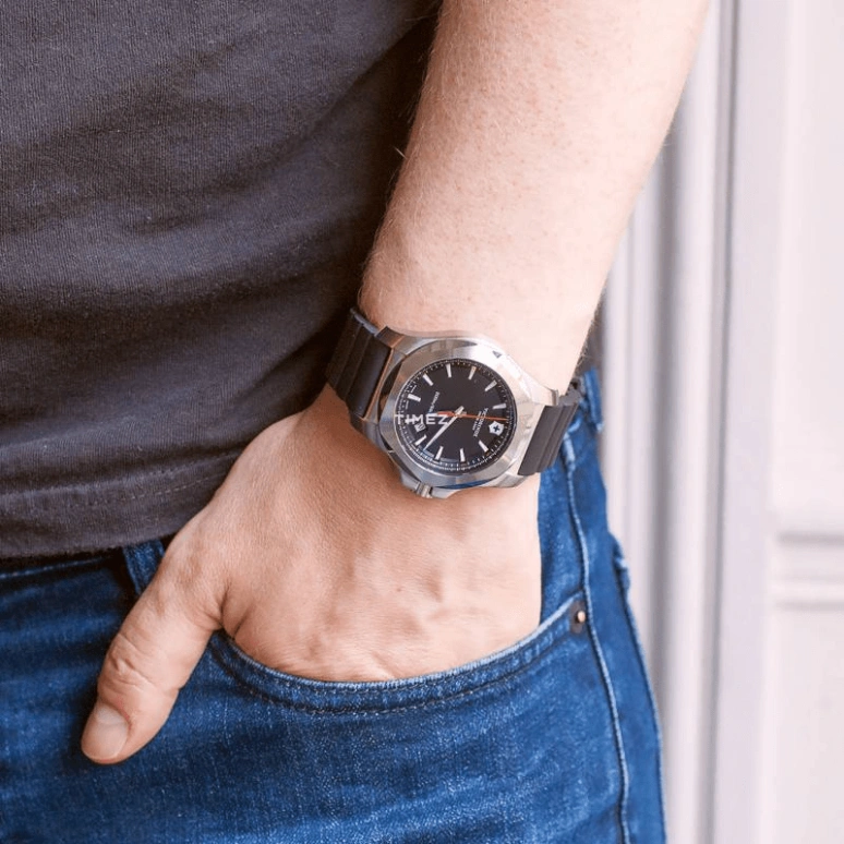 Victorinox,I.N.O.X. 43mm,43mm,Stainless Steel,Black,Quartz,Day,Sapphire,241682,241682.1