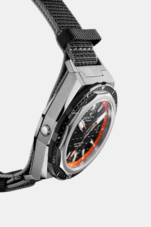 Zenith,Defy Extreme 42.50mm,42.50mm,Ceramic,Titanium,Black,Orange,Automatic,Day,Sapphire,95,95.9600.3620/21.I300